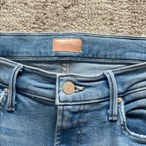 MOTHER Insider Crop Step Fray Jeans